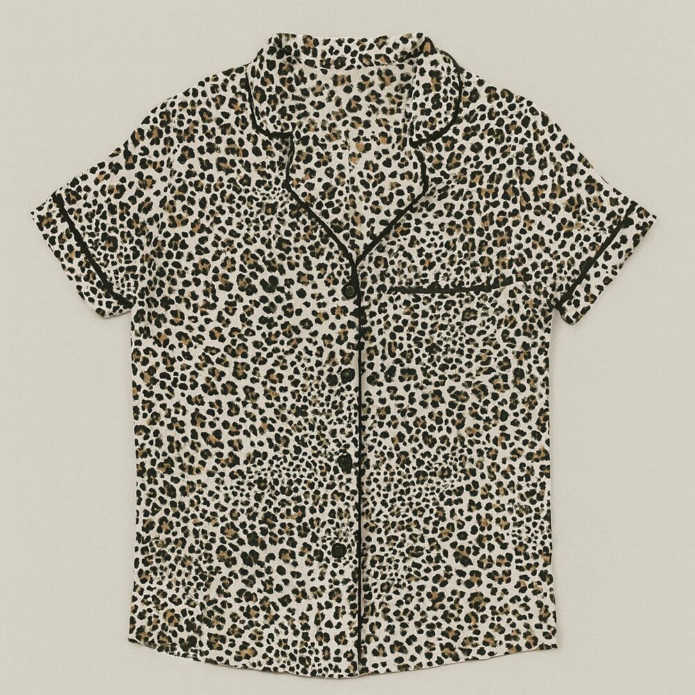 vintage Y2K pajama button down leopard print tee